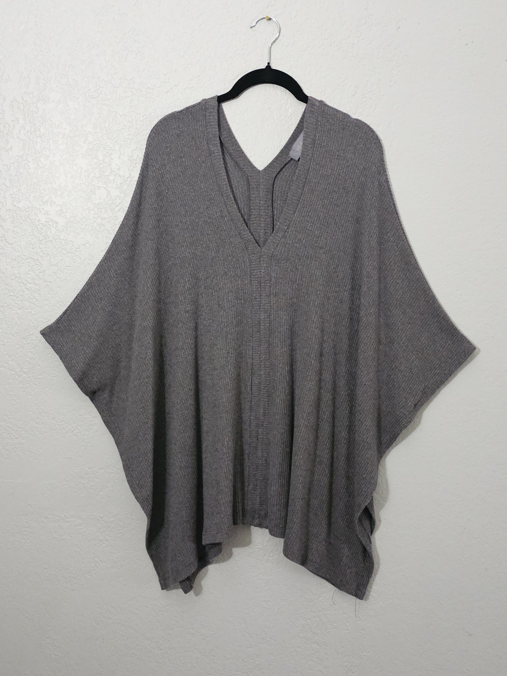 Cherish Gray V-Neck Poncho Sweater Womens XS/S Oversized Short Sleeve